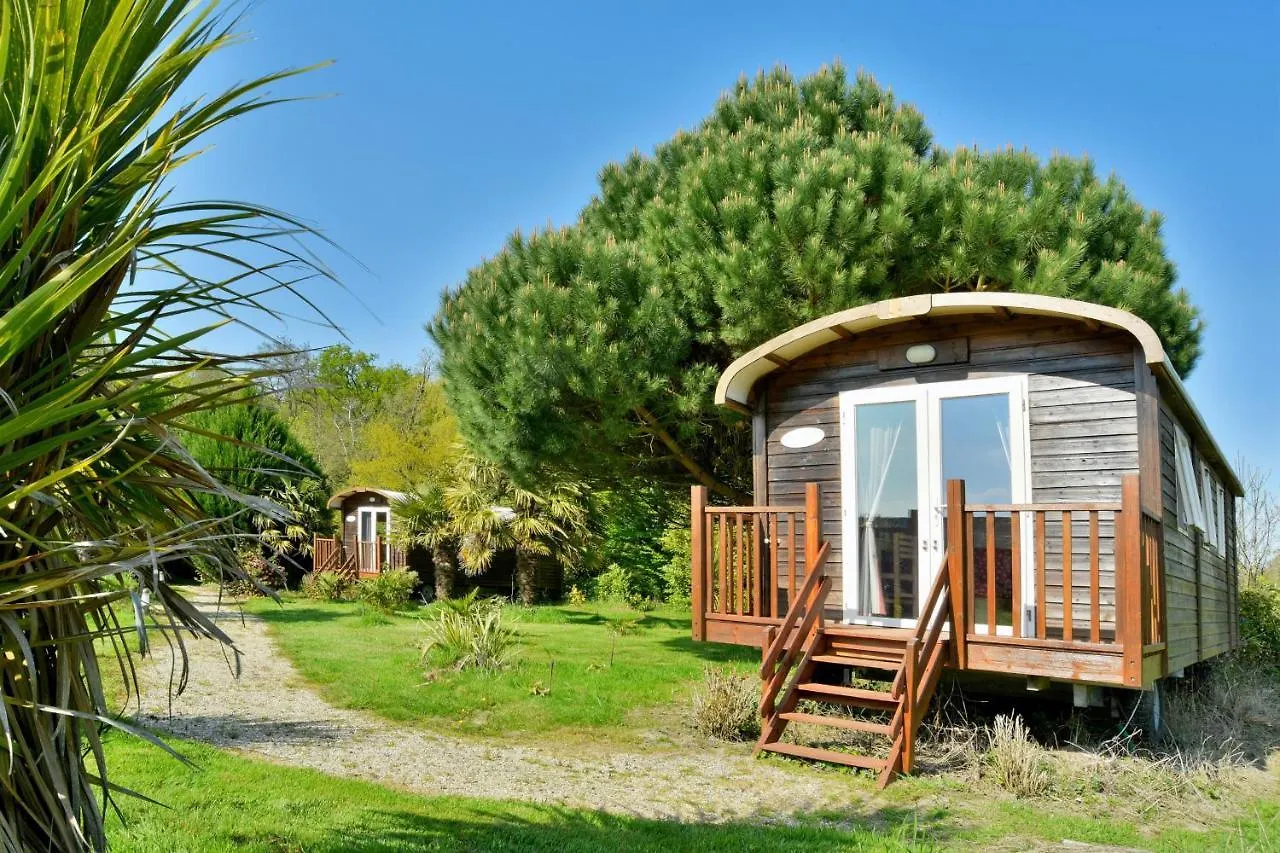 Holiday home Cottage De Launay Blot, Proche Mt St Michel Baguer-Morvan